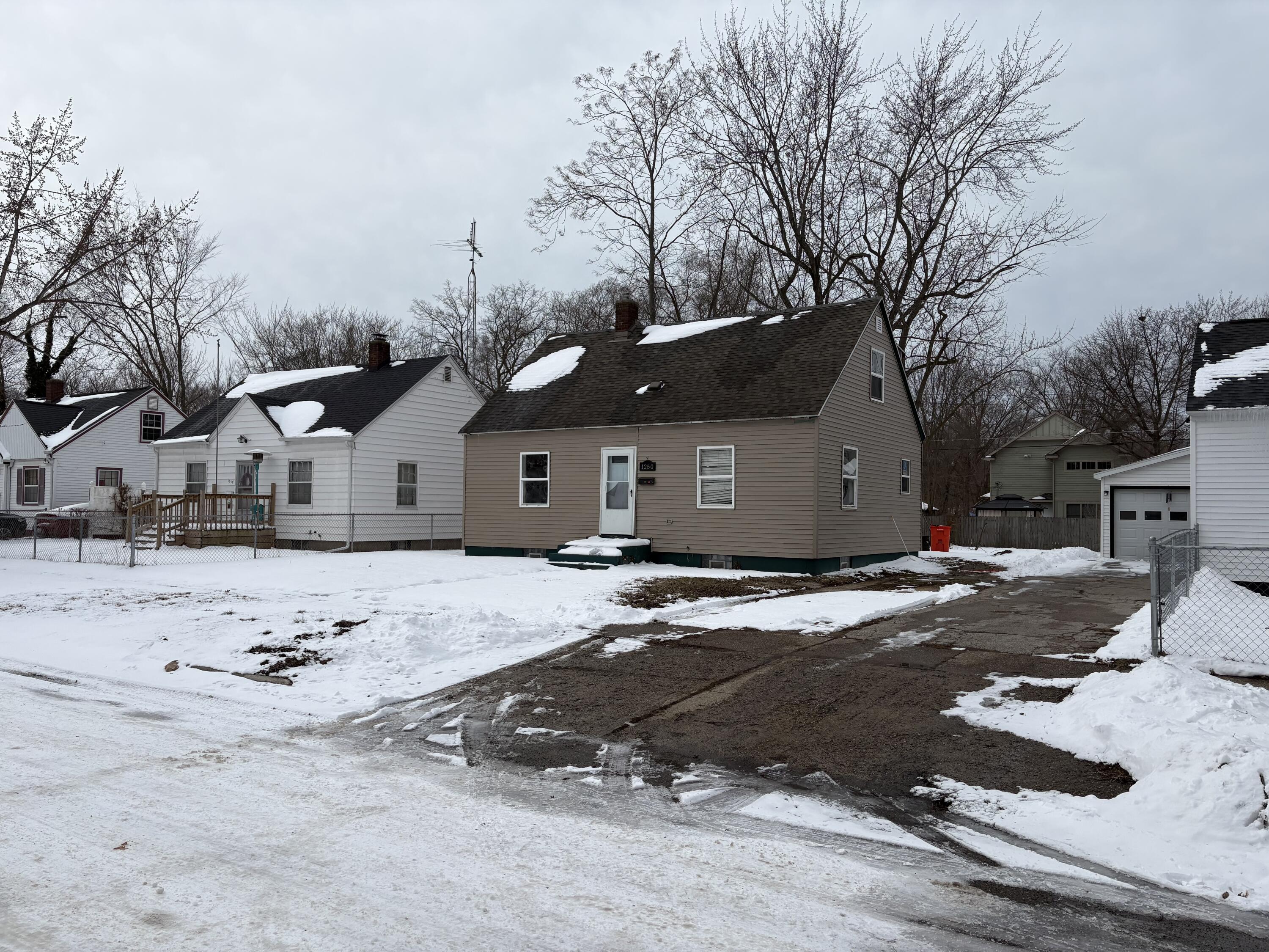 1250 Superior Street