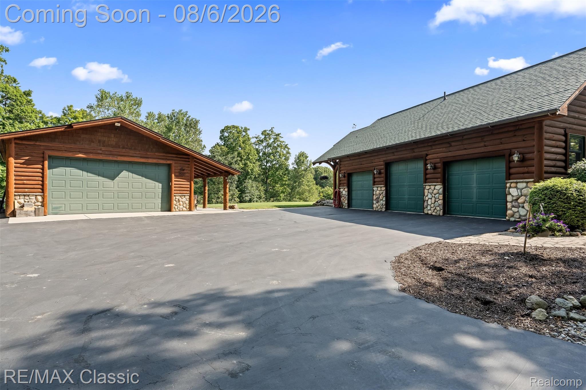 4489 Clara Louise Ct