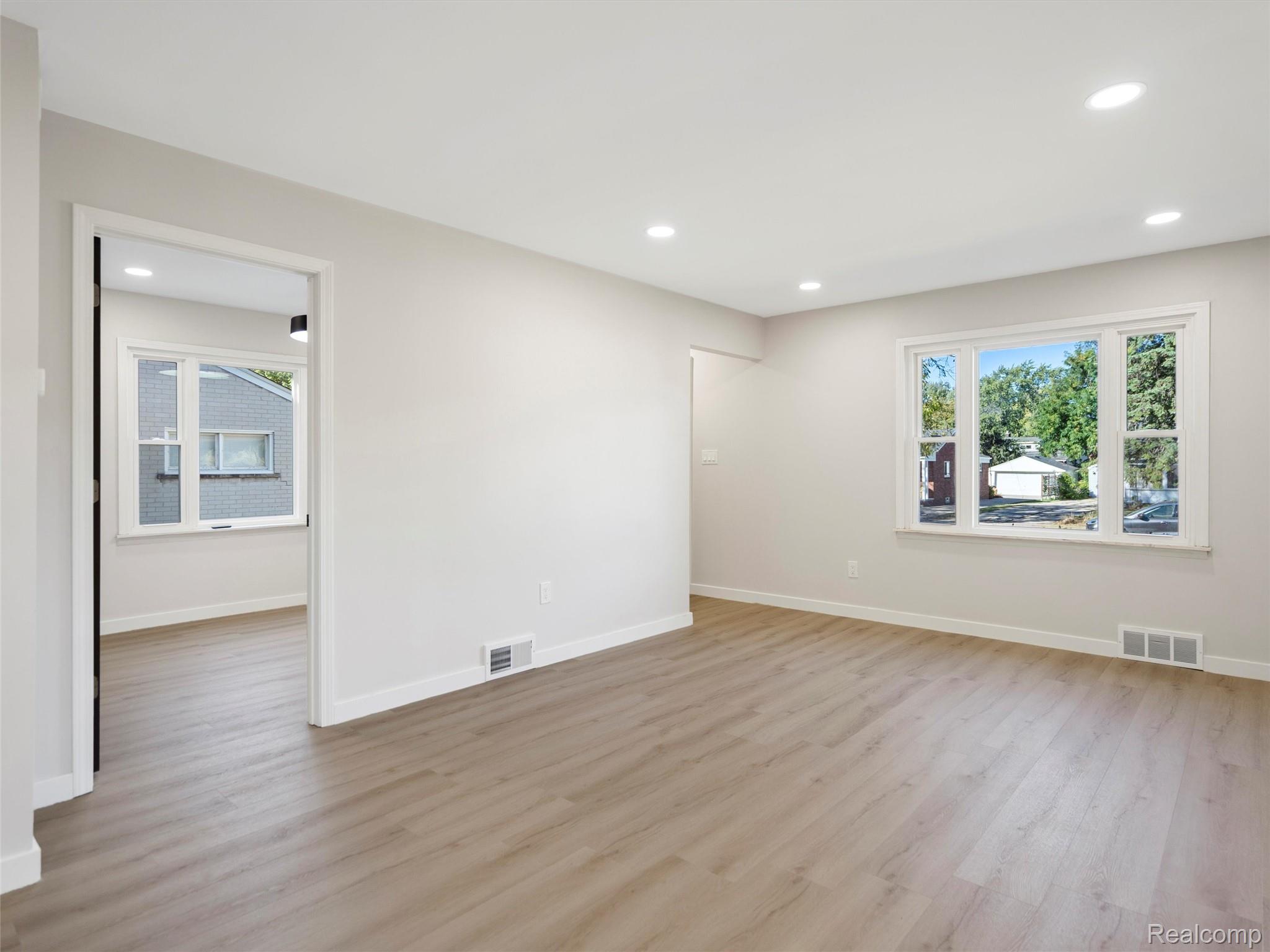 142 Midland Boulevard