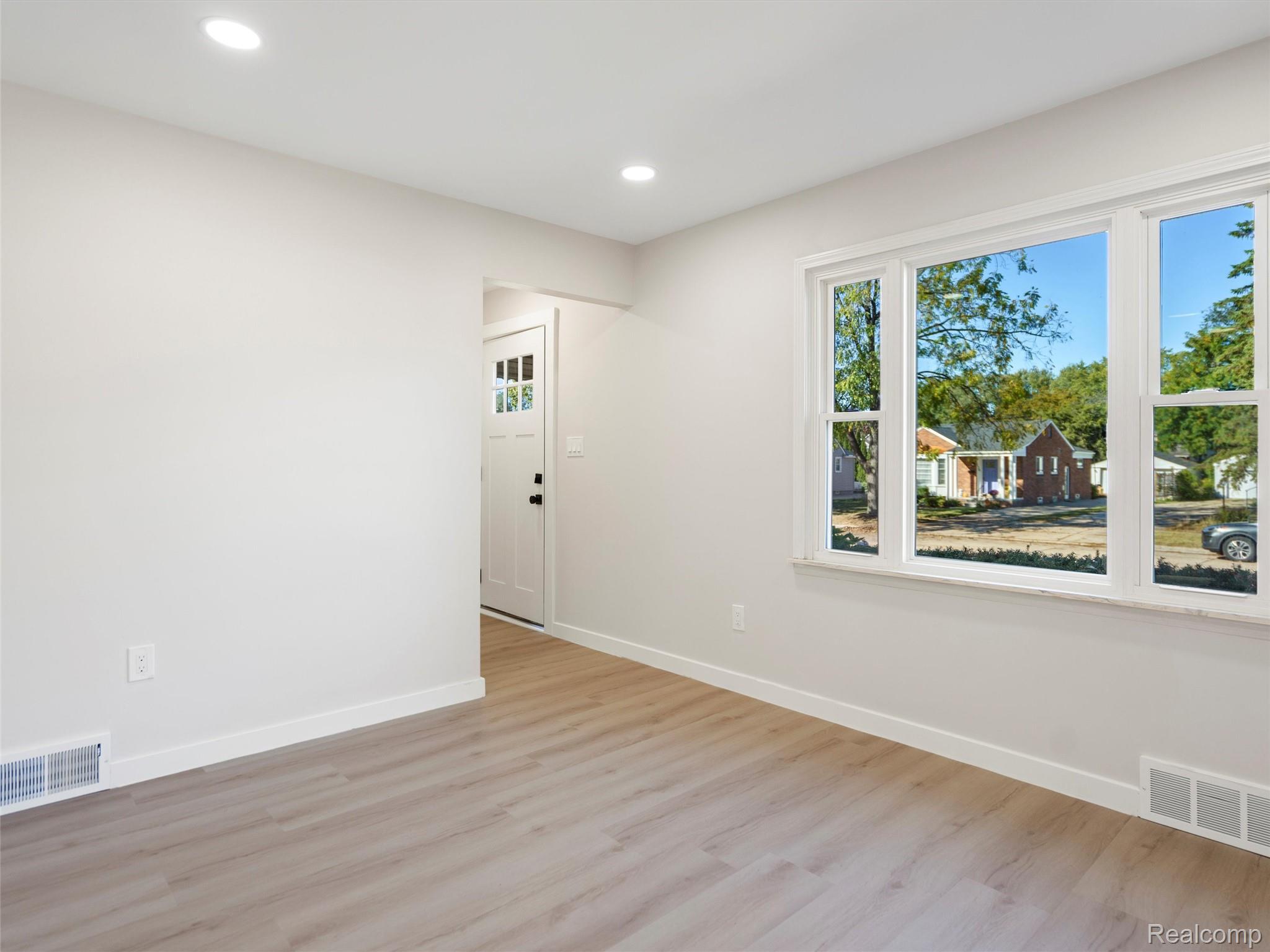 142 Midland Boulevard