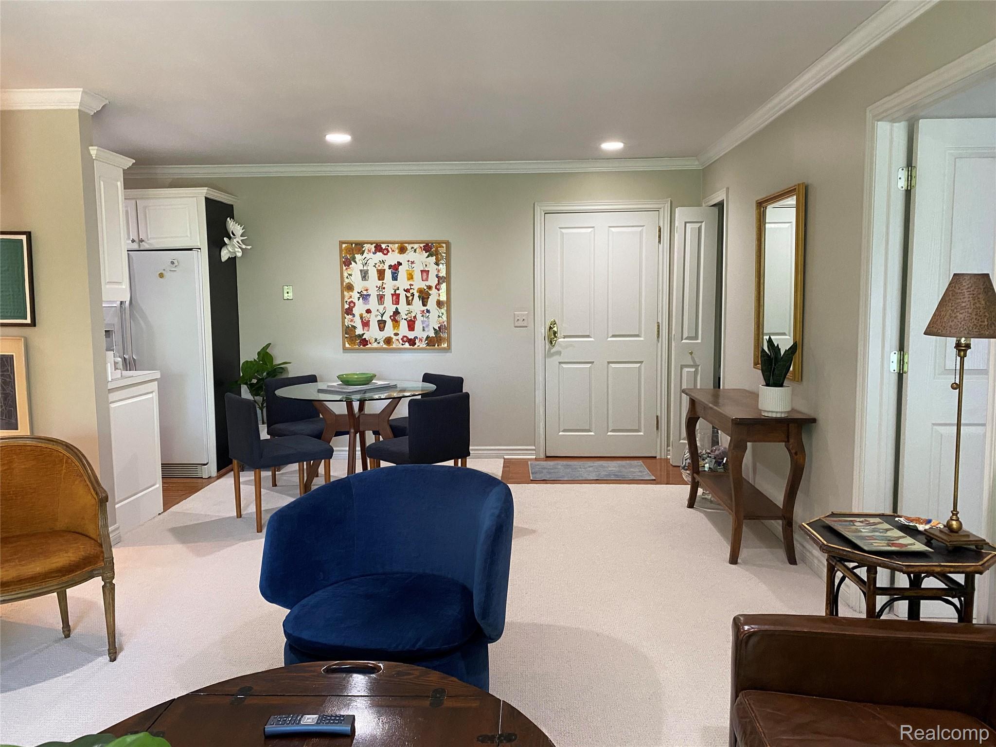 444 Chester Street 420