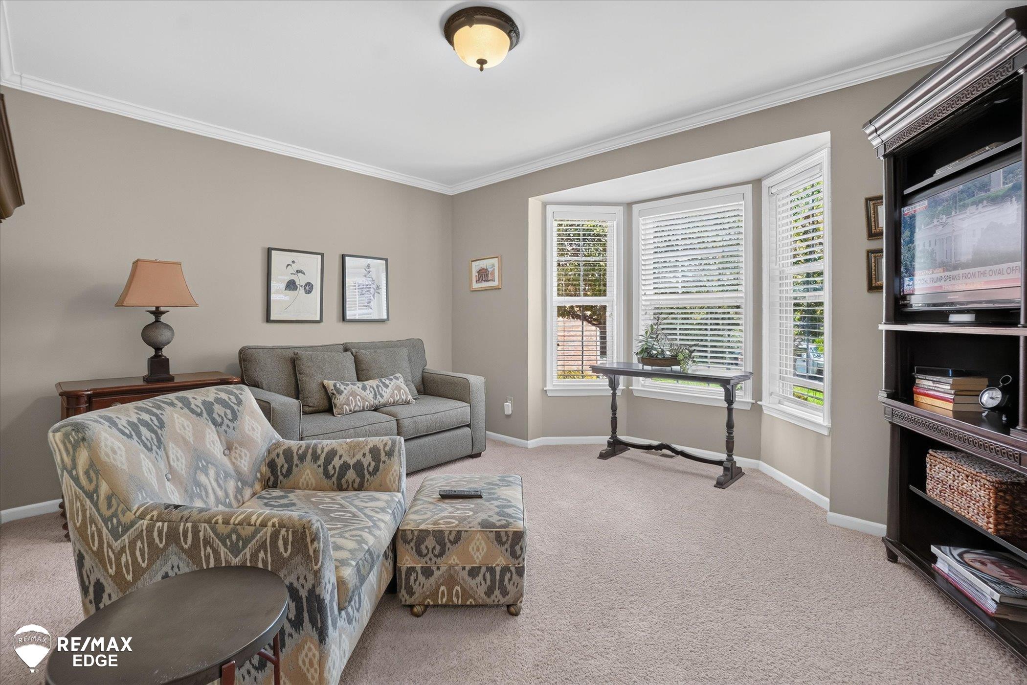 6148 Lone Oak Circle
