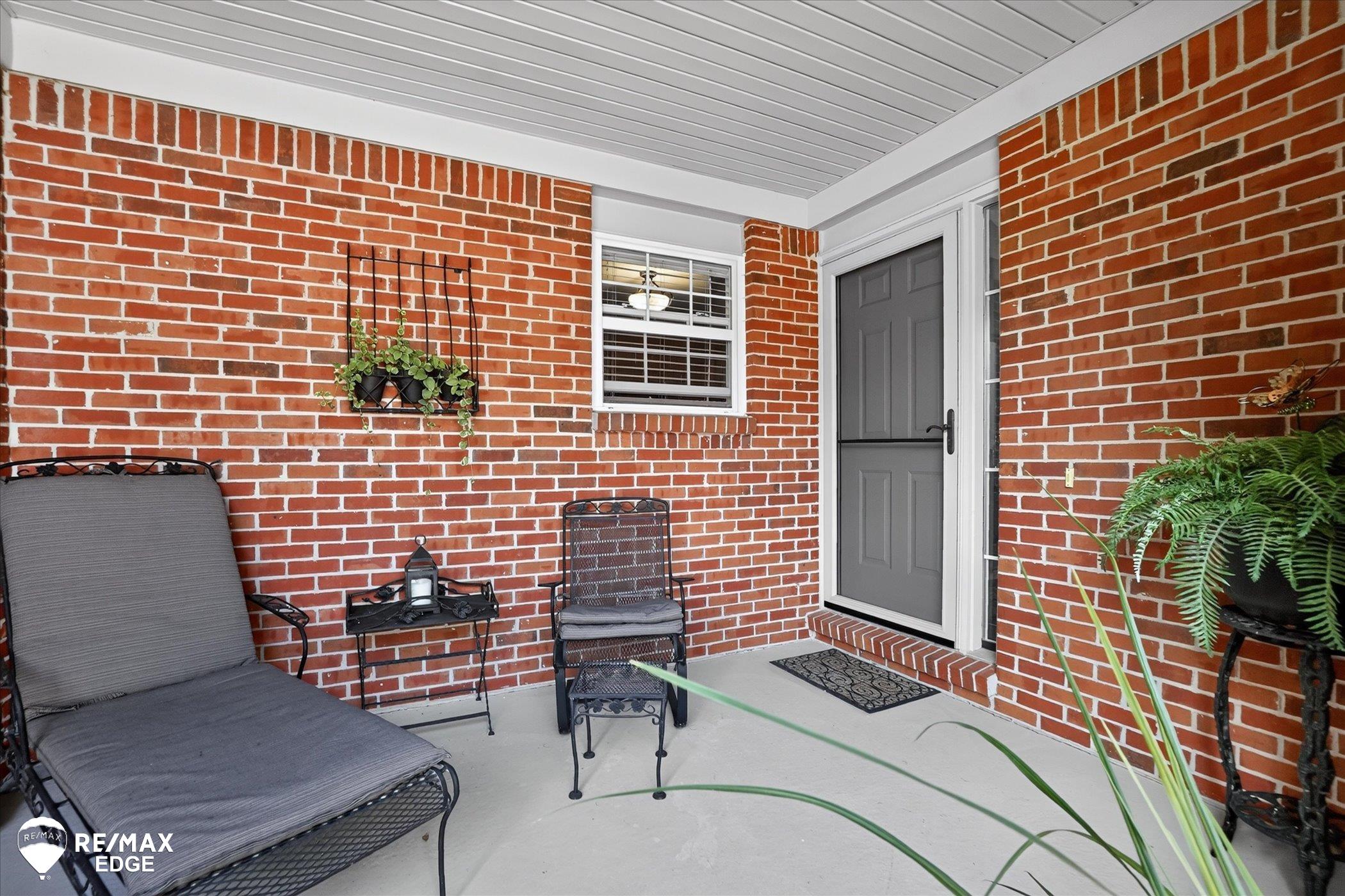 6148 Lone Oak Circle