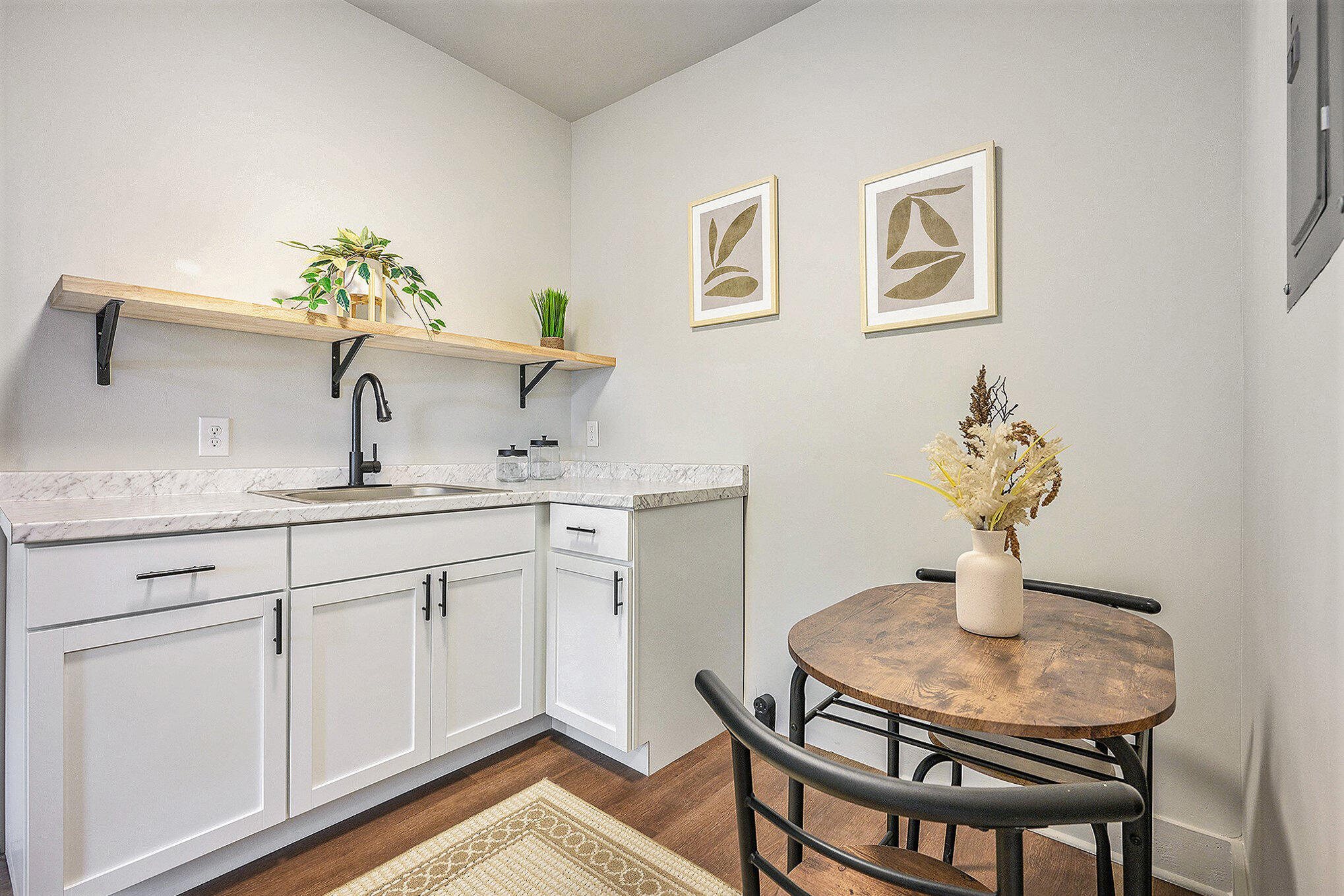 415 W Walnut Street