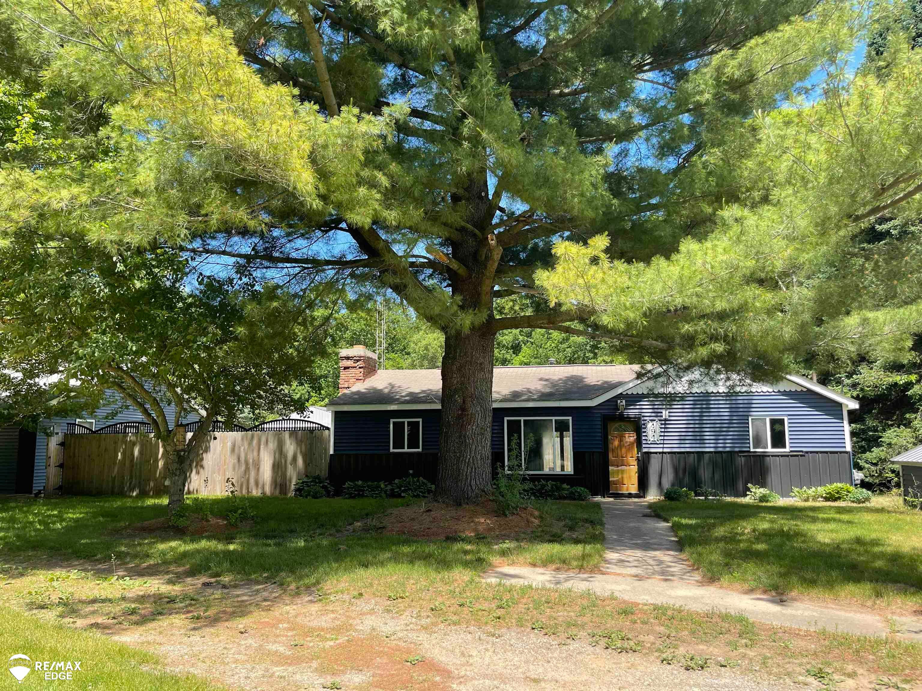494 W Barnes Lake Road