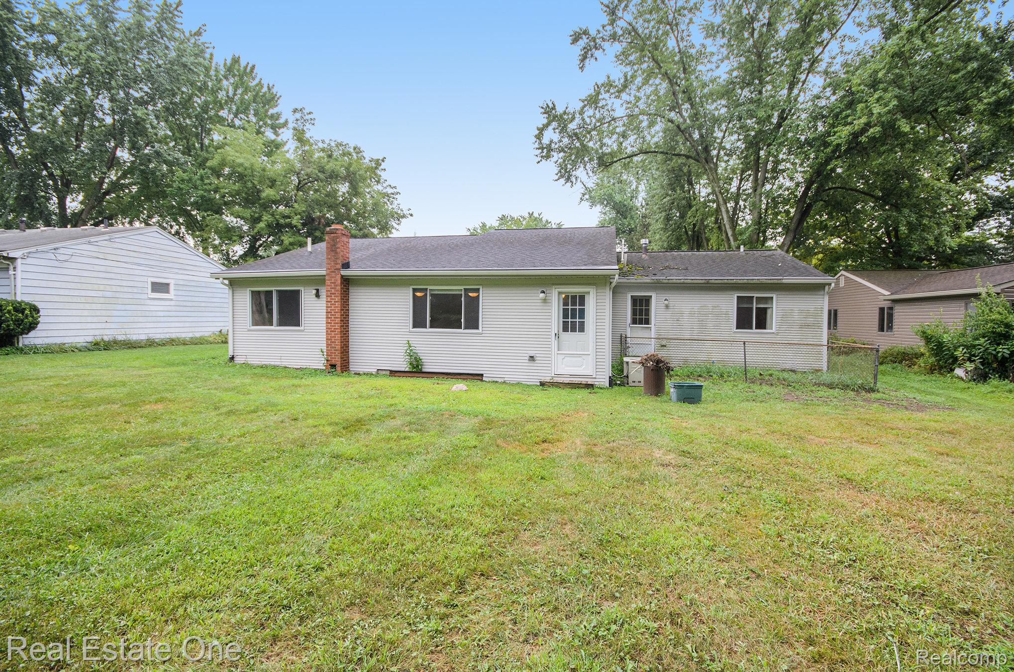 12161 Della Drive