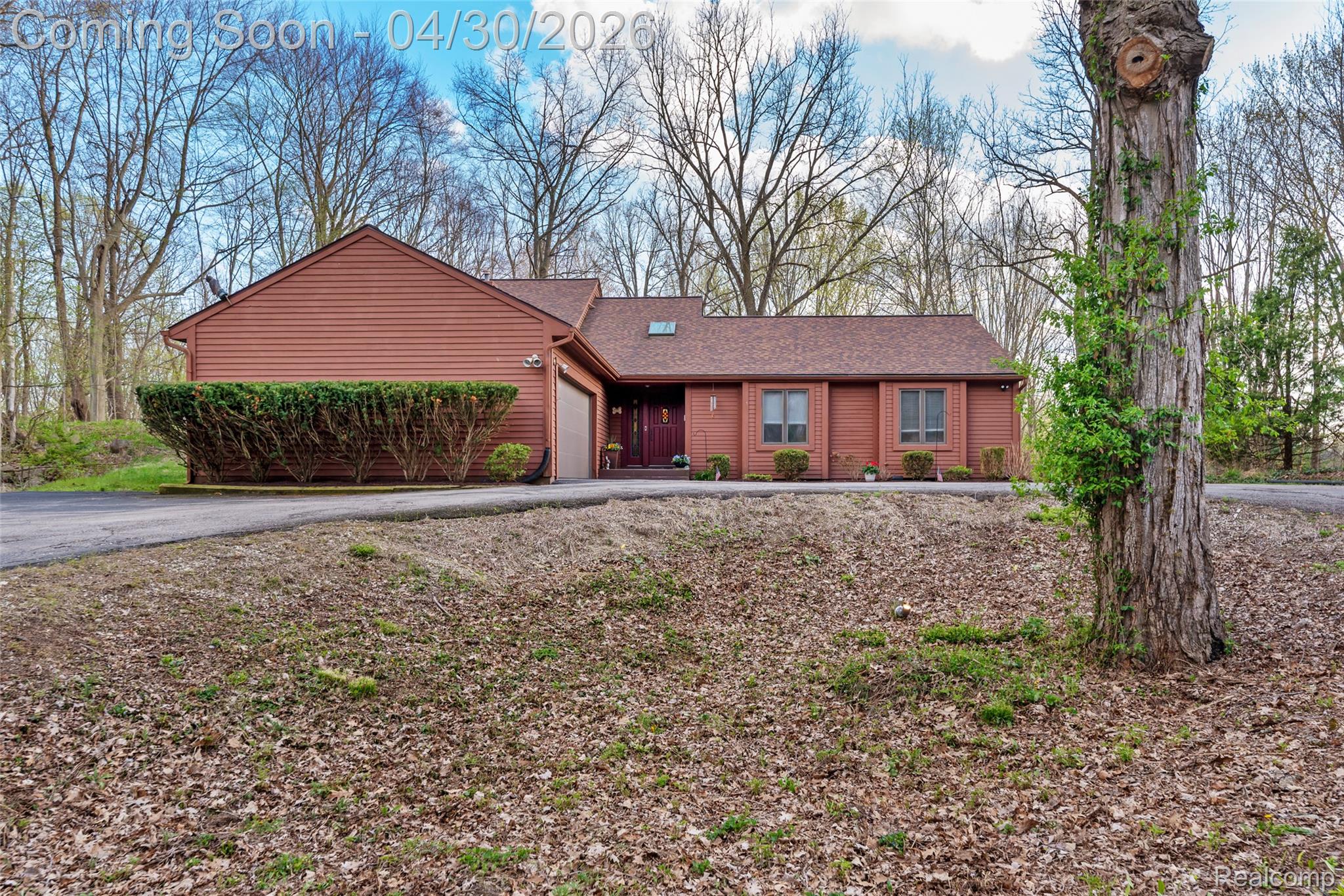8412 Beacon Lane