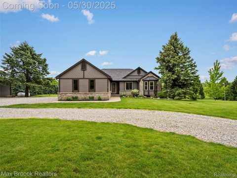 6102 Cherry Ridge Drive Howell City MI 48855