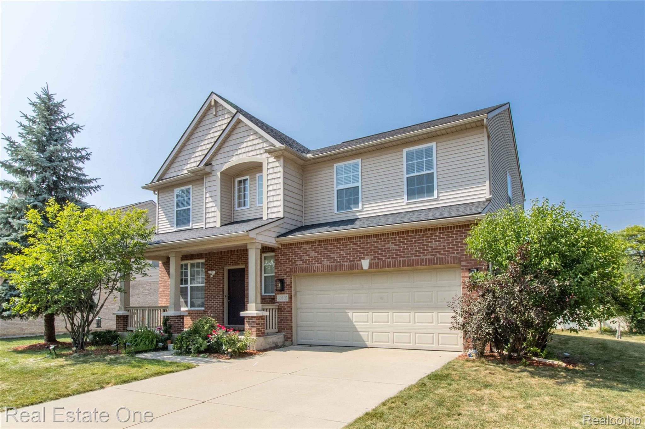 30102 Sparkleberry Drive