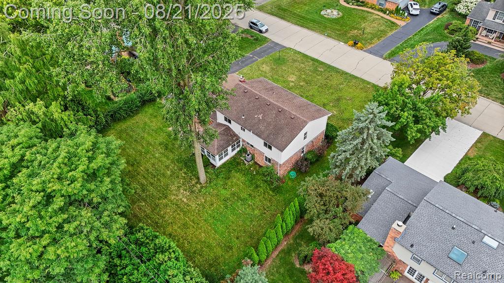 Beverly Hills Village, Michigan 48025, United States, 4 Bedrooms Bedrooms, ,3 BathroomsBathrooms,Residential,Coming Soon,193729