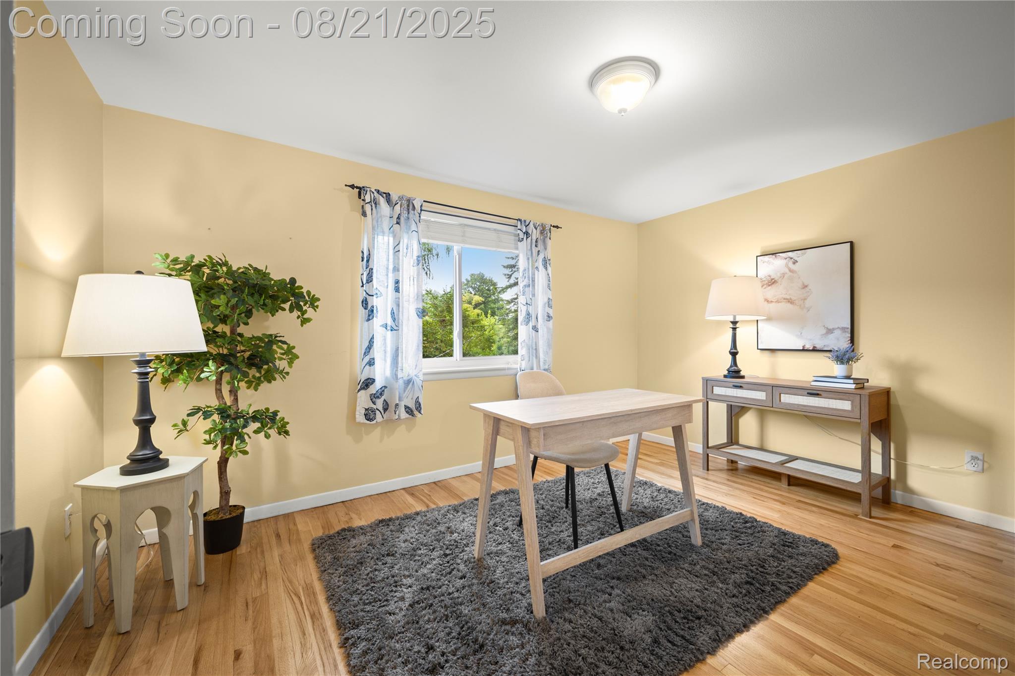 Beverly Hills Village, Michigan 48025, United States, 4 Bedrooms Bedrooms, ,3 BathroomsBathrooms,Residential,Coming Soon,193729