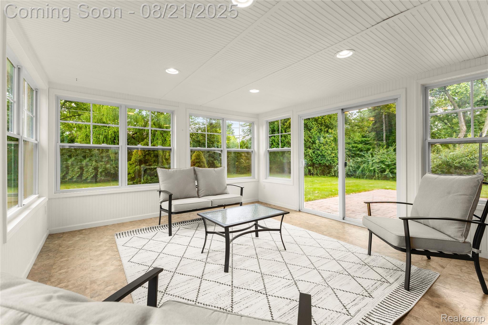 Beverly Hills Village, Michigan 48025, United States, 4 Bedrooms Bedrooms, ,3 BathroomsBathrooms,Residential,Coming Soon,193729