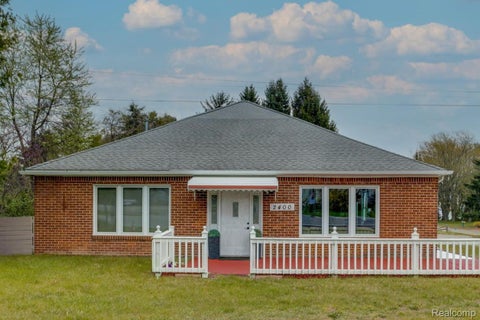 Photo for 2400 N Lakeshore Road