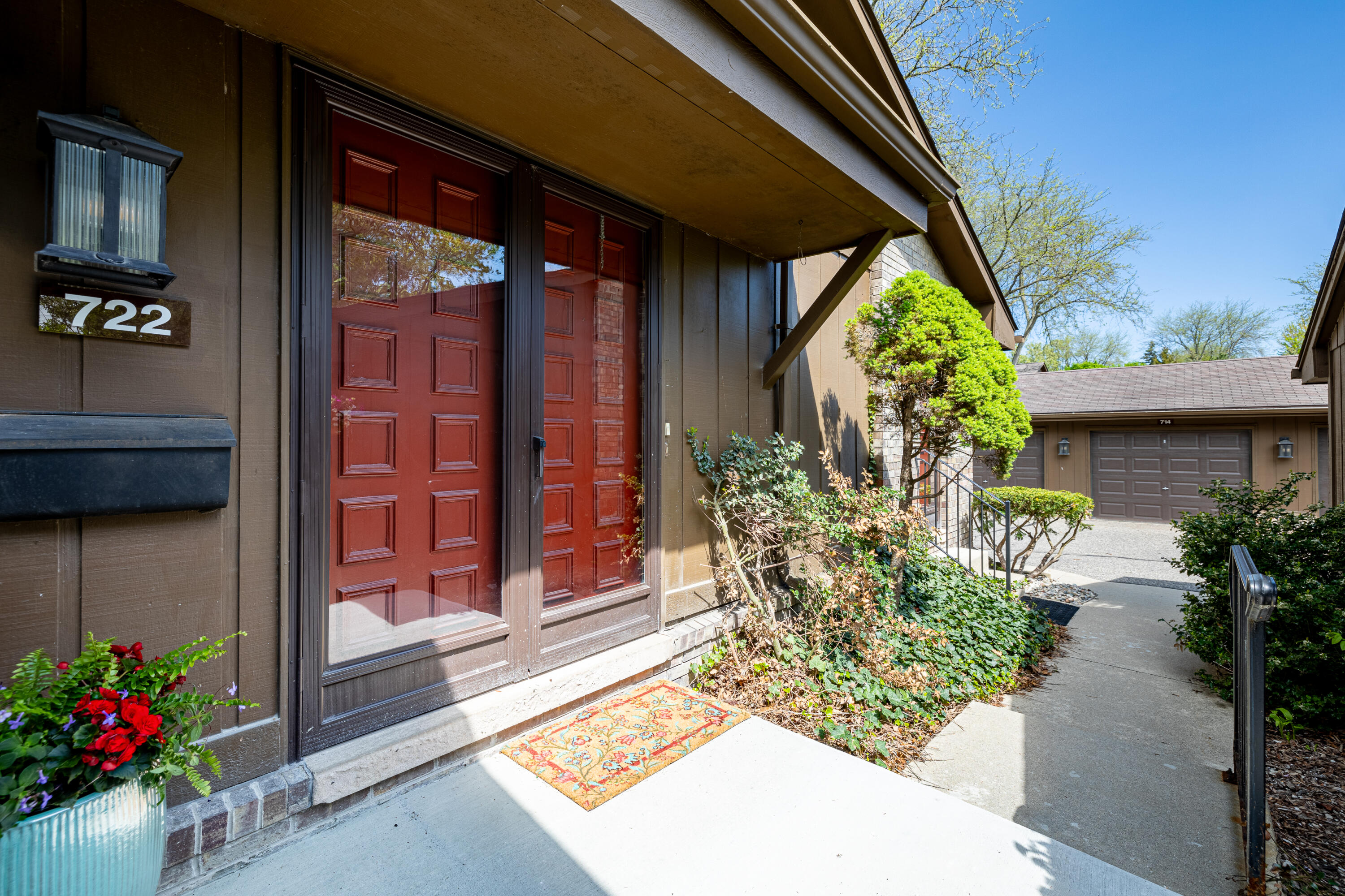 722 Greenhills Drive