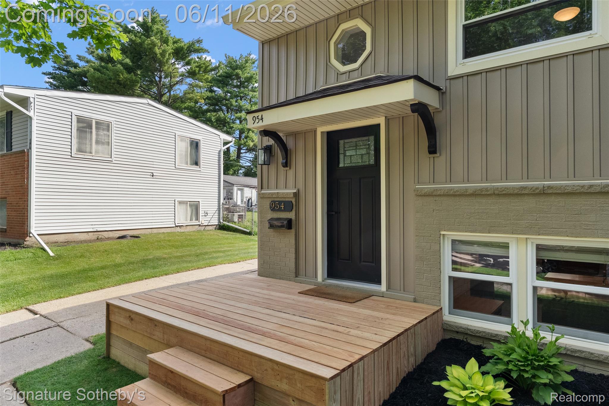 954 Panorama Drive