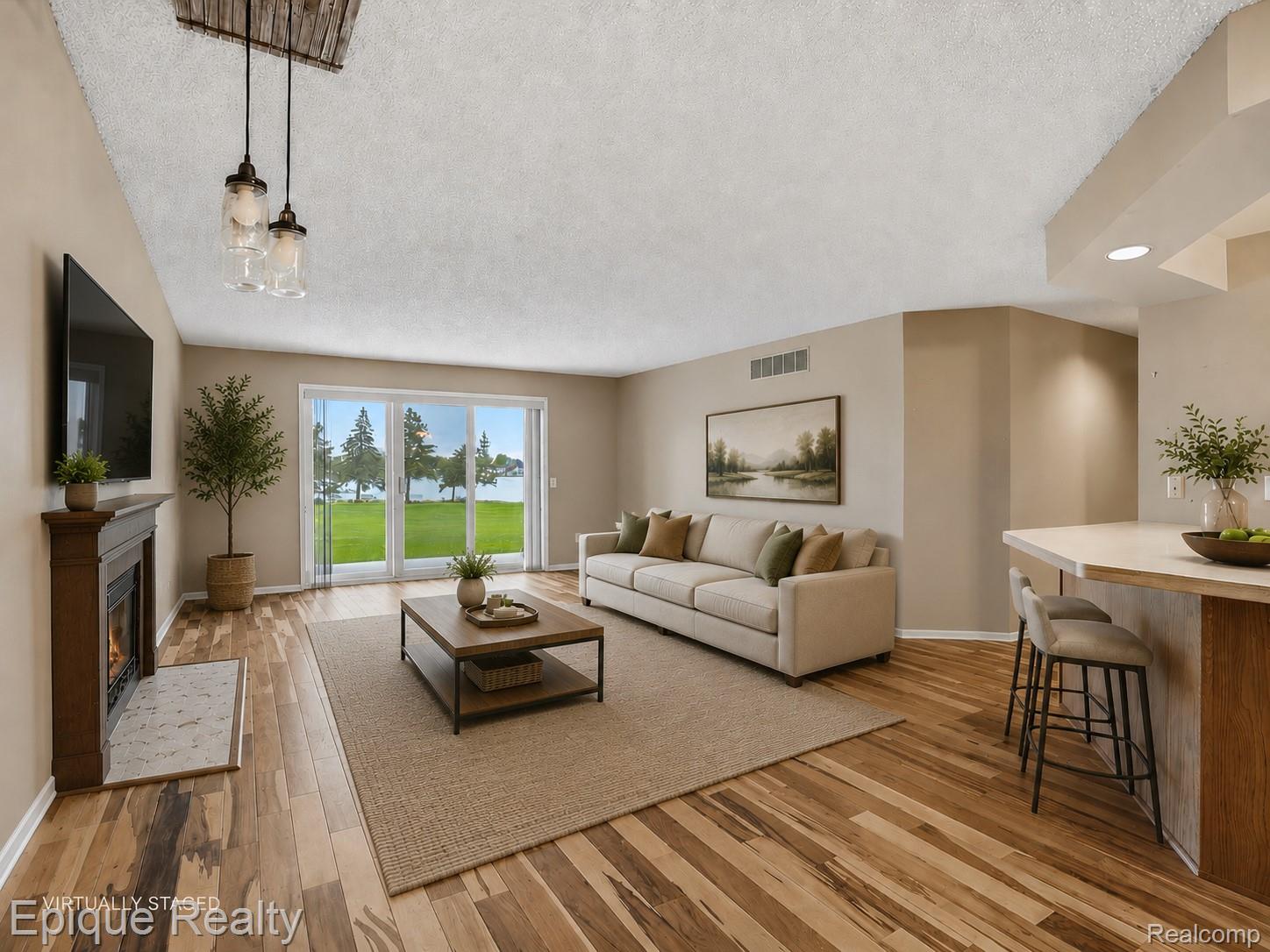 3434 Adams Shore Drive