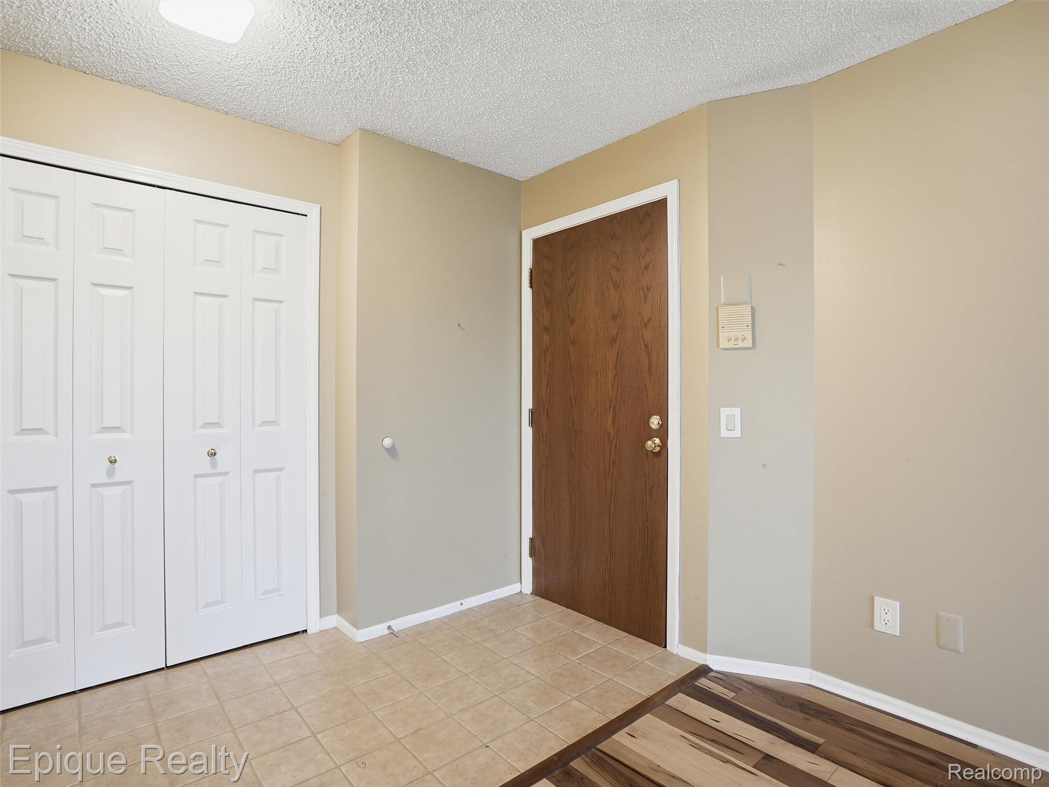 3434 Adams Shore Drive