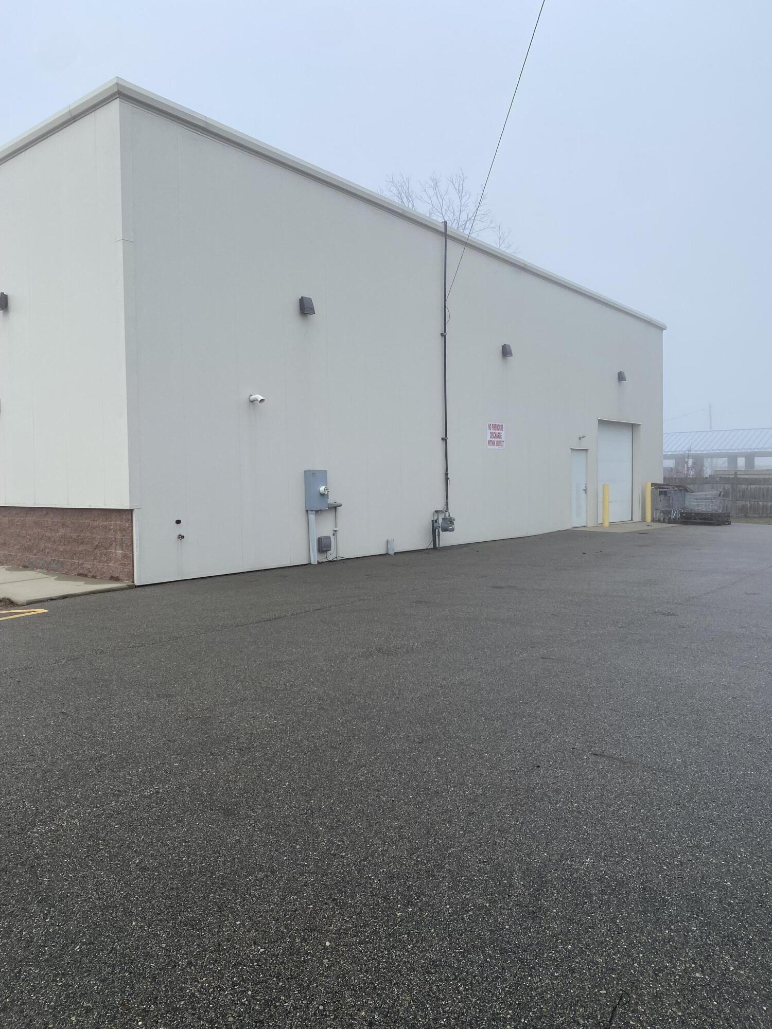 Newaygo City Newaygo, Michigan 49337, United States, ,1 BathroomBathrooms,Commercial,Active,128257