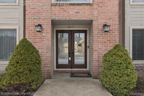 Tiny photo for 3807 Beechcrest, Rochester Hills City, MI 48309 (MLS # 20261010354)