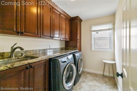 Tiny photo for 3807 Beechcrest, Rochester Hills City, MI 48309 (MLS # 20261010354)