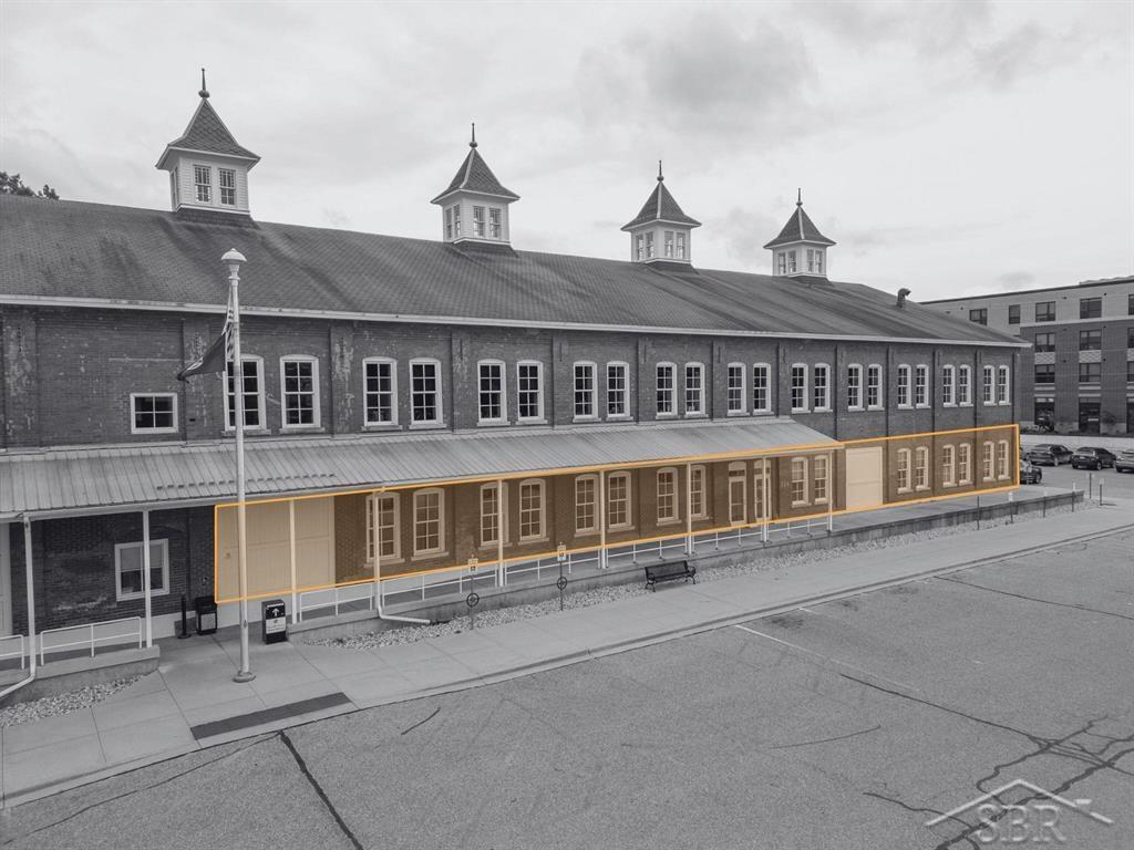 322 W Broadway Street