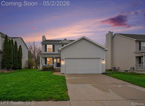 Photo of 406 Mill Pond Drive, Fenton City, MI 48430 (MLS # 20261029638)
