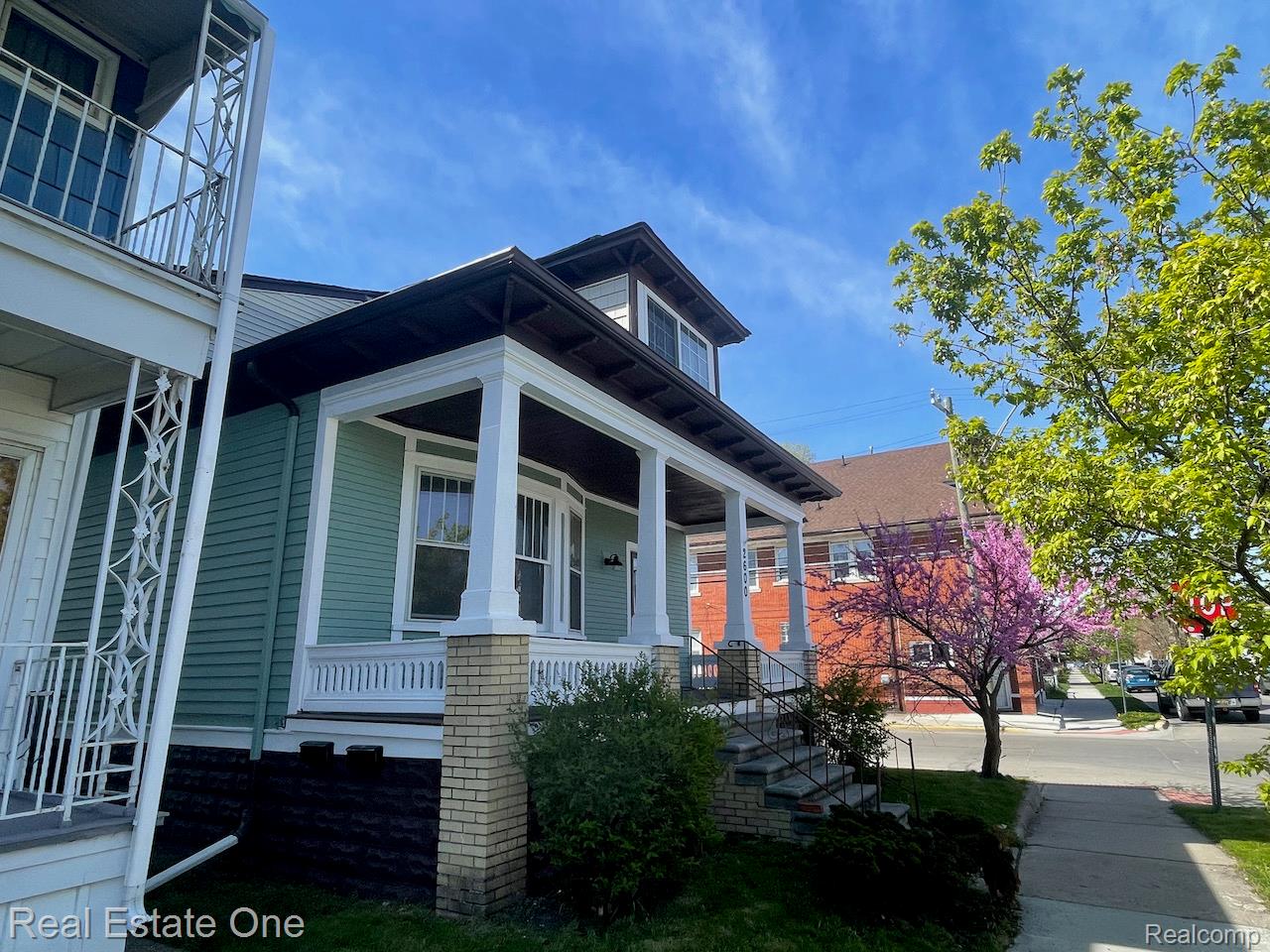 2600 Zinow Street