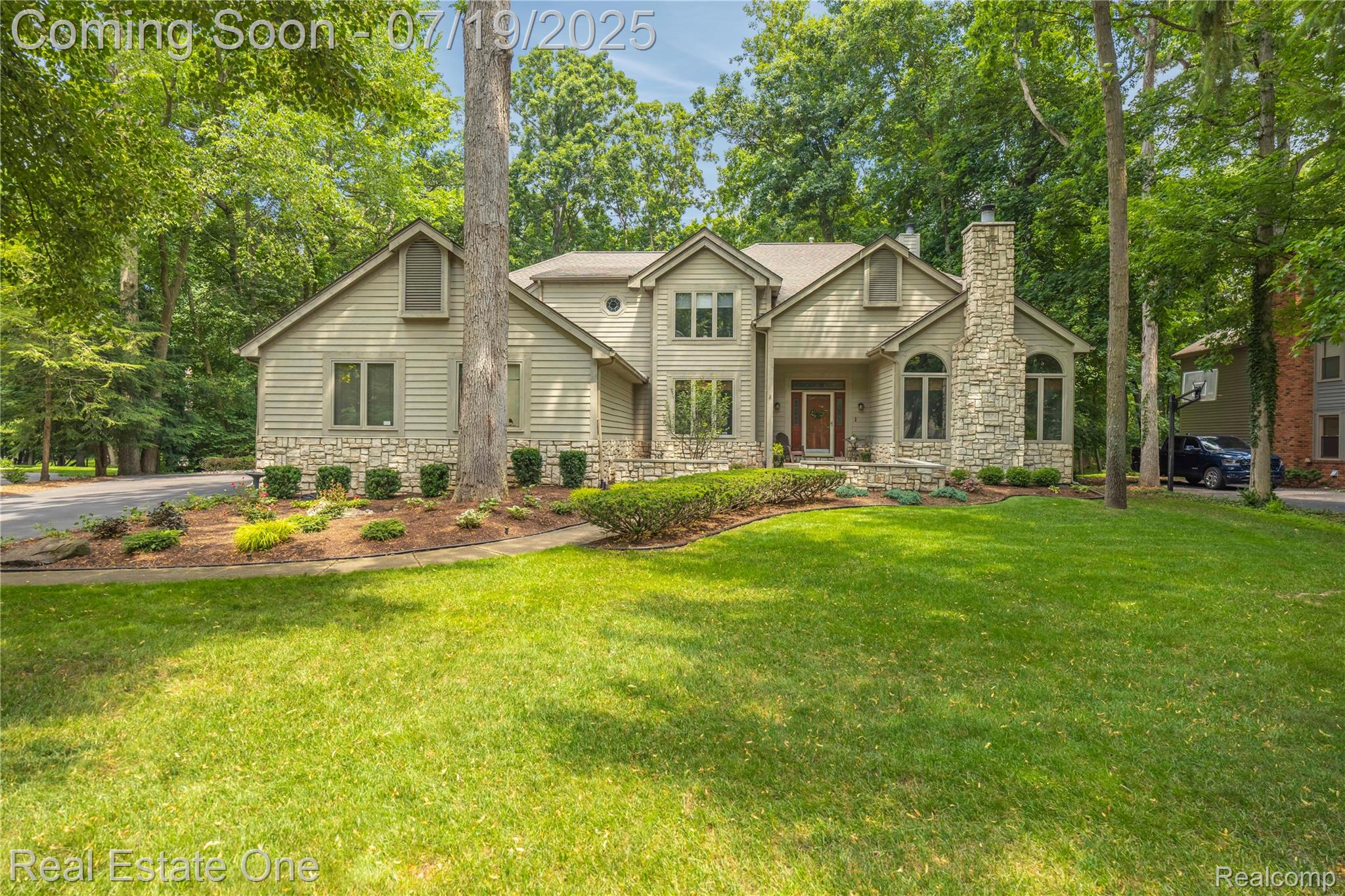 3574 Oakleaf Drive