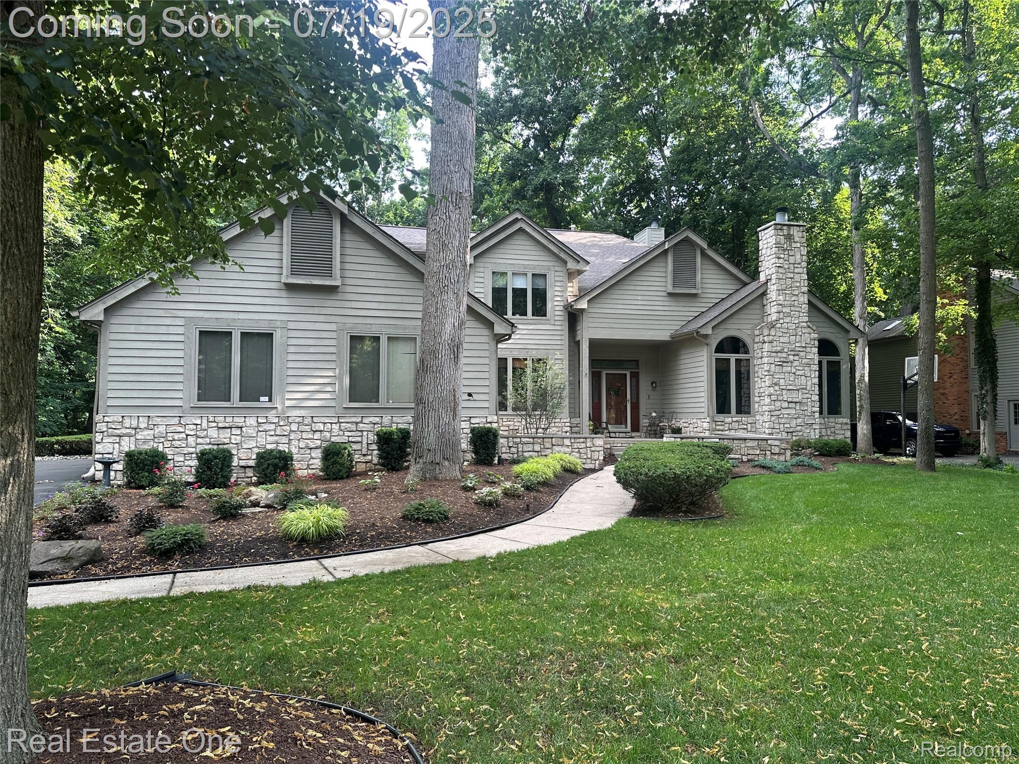 3574 Oakleaf Drive