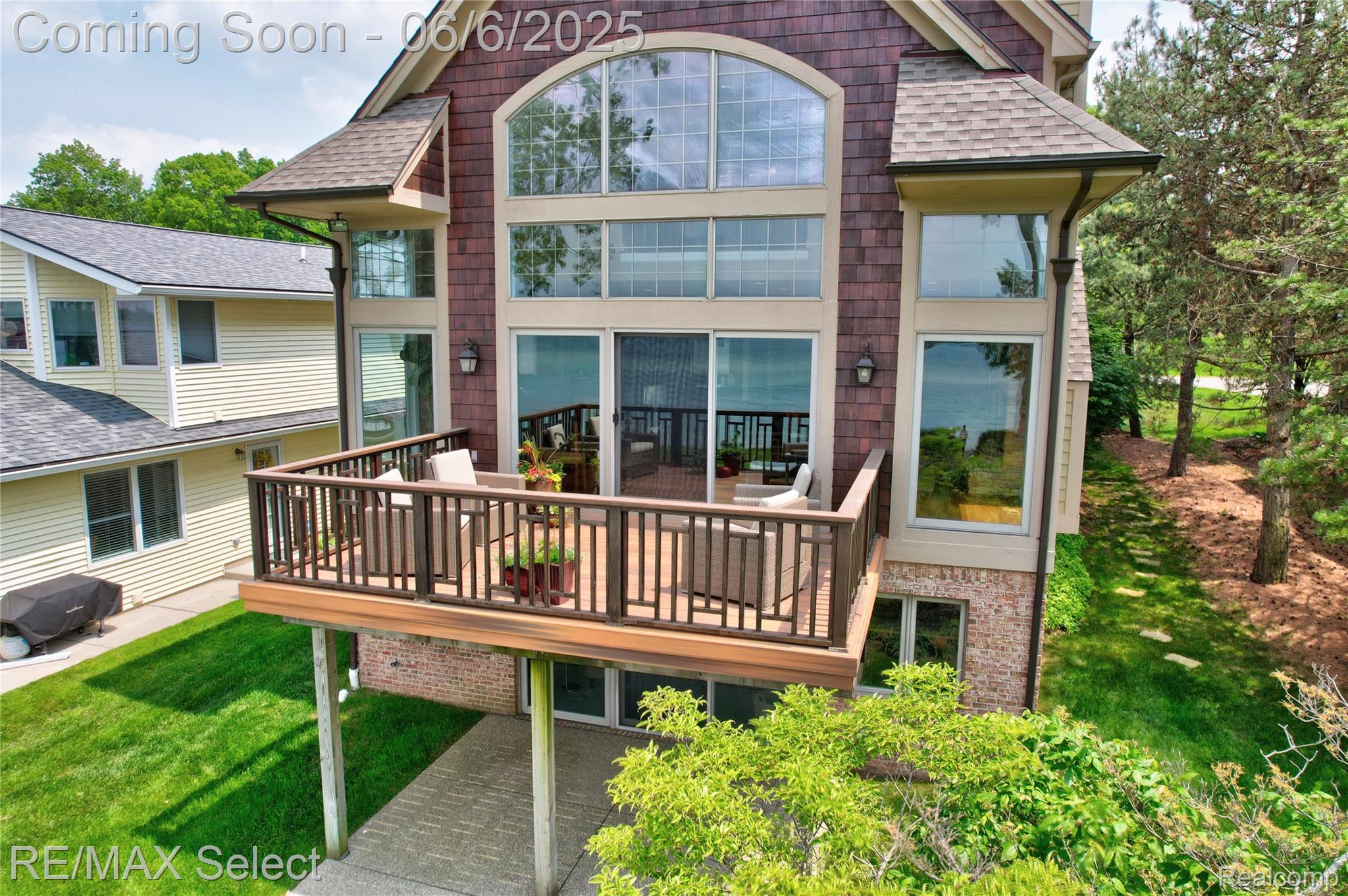 15496 Bealfred Drive