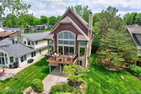 15496 Bealfred Drive Fenton City MI 48430
