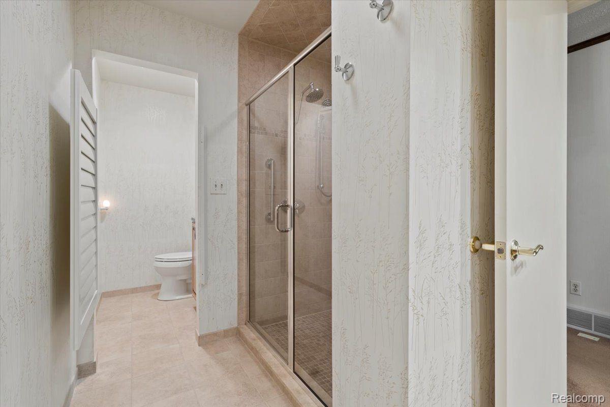 West Bloomfield Charter Township, Michigan 48324, United States, 3 Bedrooms Bedrooms, ,2 BathroomsBathrooms,Residential,Active,144632