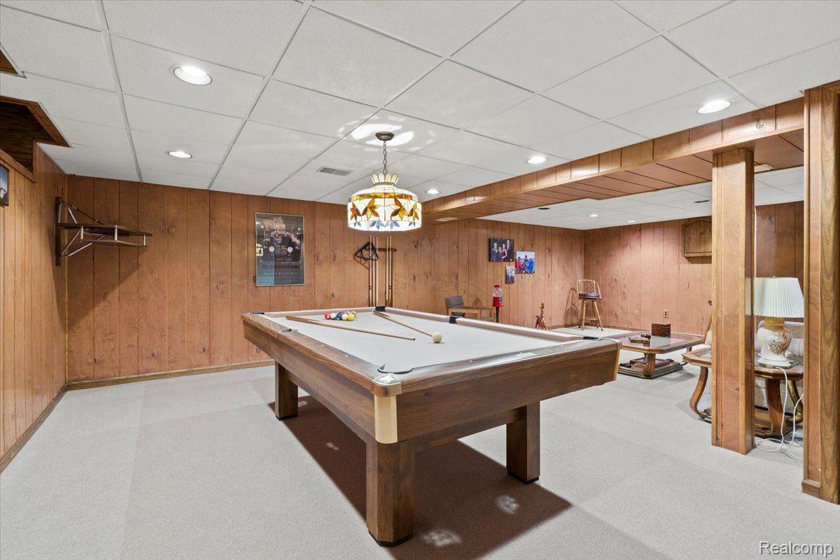 West Bloomfield Charter Township, Michigan 48324, United States, 3 Bedrooms Bedrooms, ,2 BathroomsBathrooms,Residential,Active,144632