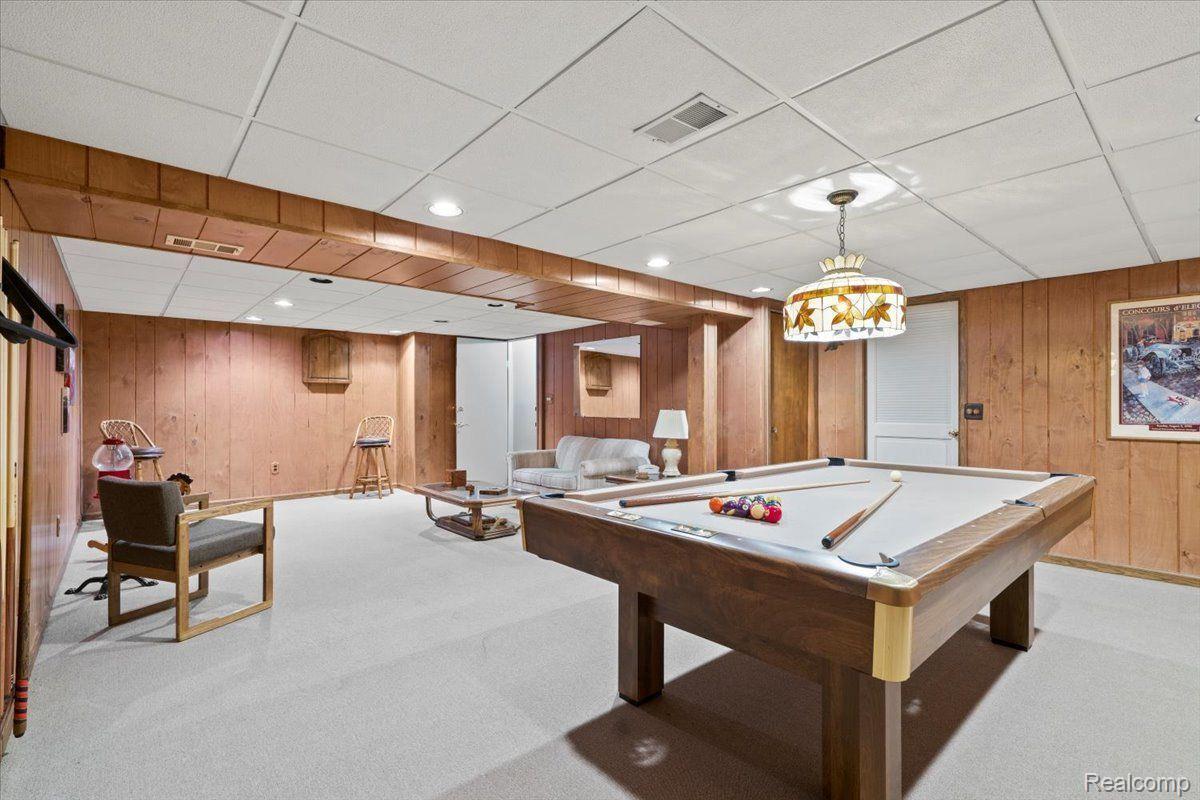 West Bloomfield Charter Township, Michigan 48324, United States, 3 Bedrooms Bedrooms, ,2 BathroomsBathrooms,Residential,Active,144632