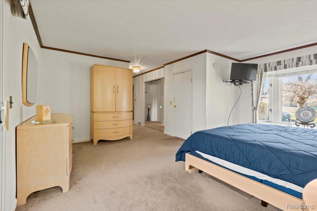 West Bloomfield Charter Township, Michigan 48324, United States, 3 Bedrooms Bedrooms, ,2 BathroomsBathrooms,Residential,Active,144632