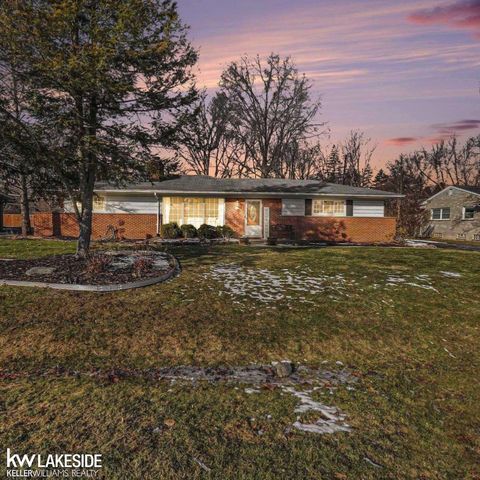 29257 Aranel Street Farmington Hills City MI 48334