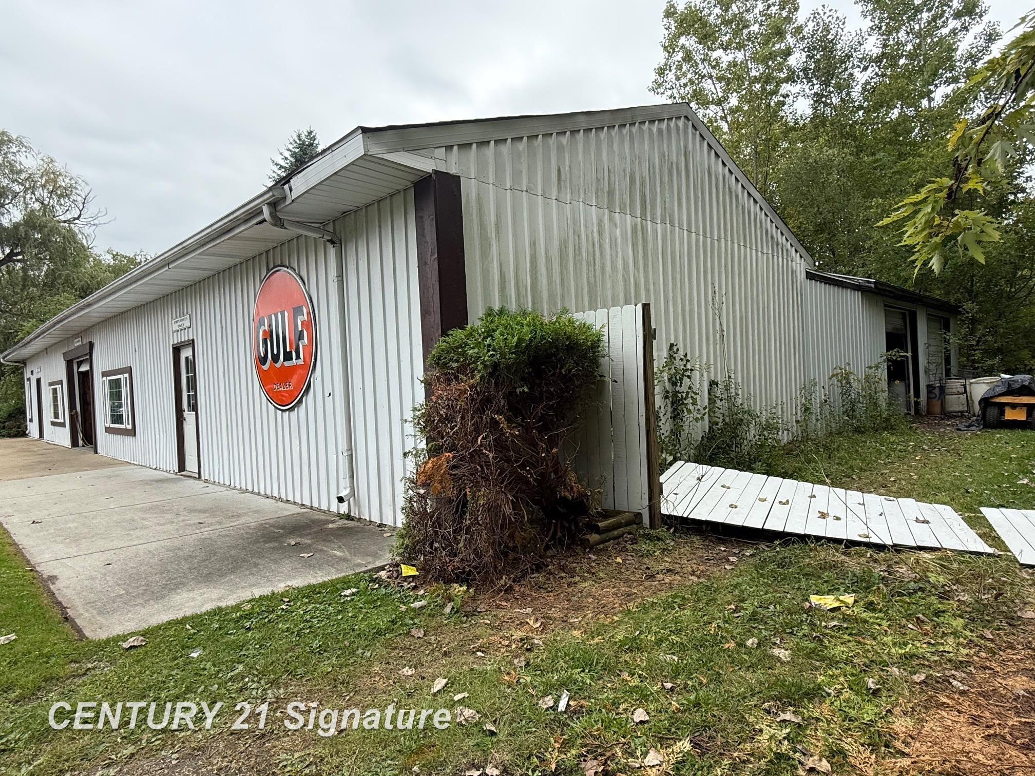 9447 N Dort Highway