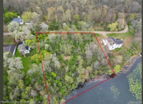 (Vacant) Greenleaf Dr Lots #6, 7, 8, 9 & 10 Drive Holly Township MI 48442