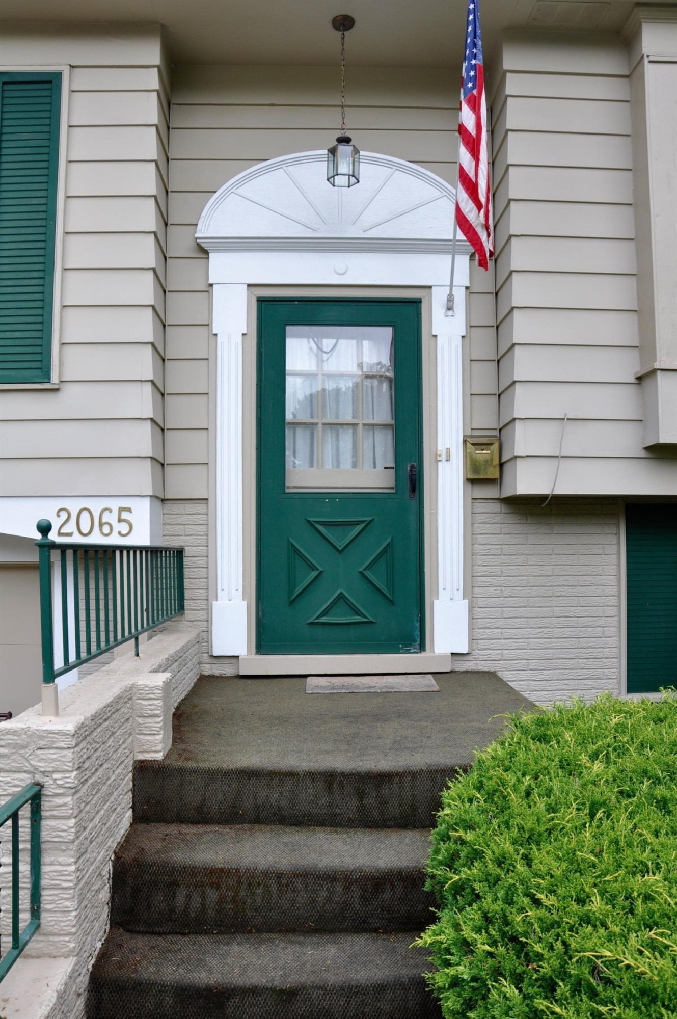 2065 Yorktown Drive