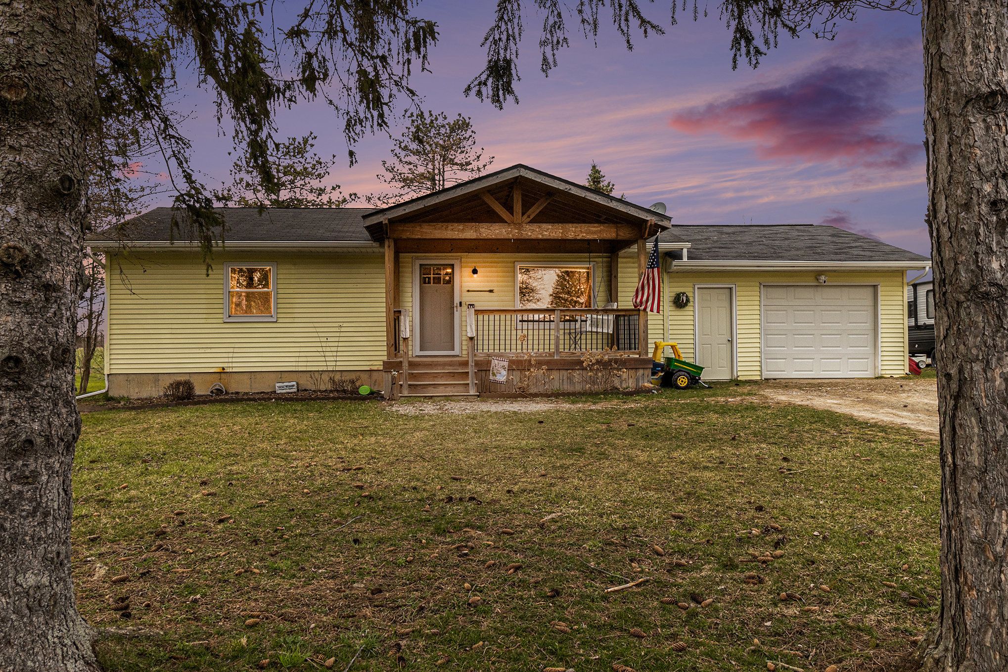 6211 E ALLEN Road