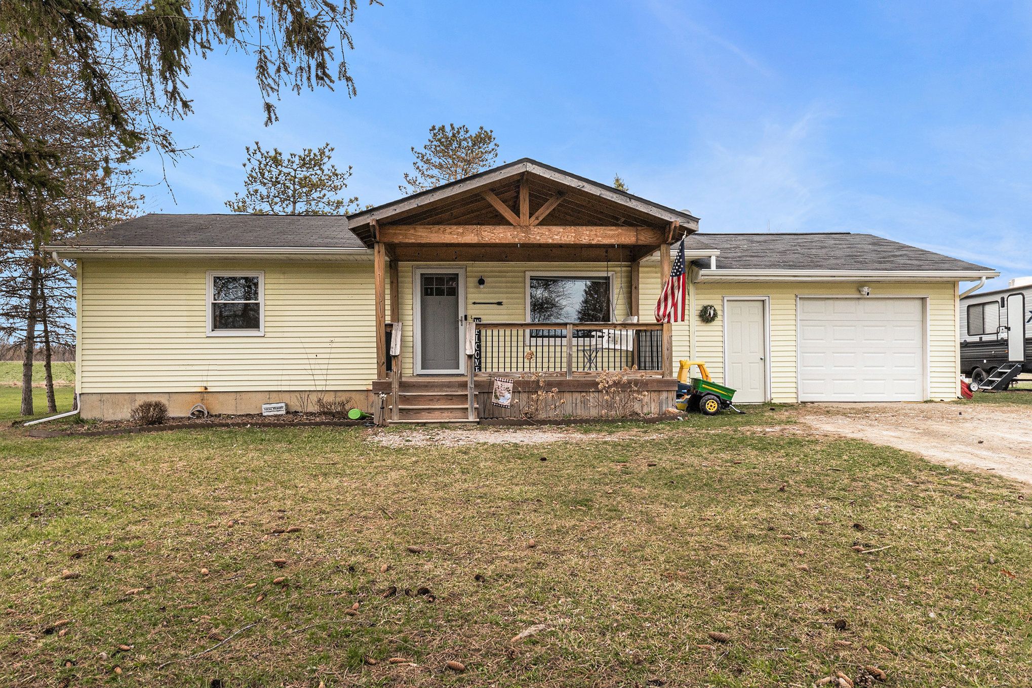6211 E ALLEN Road