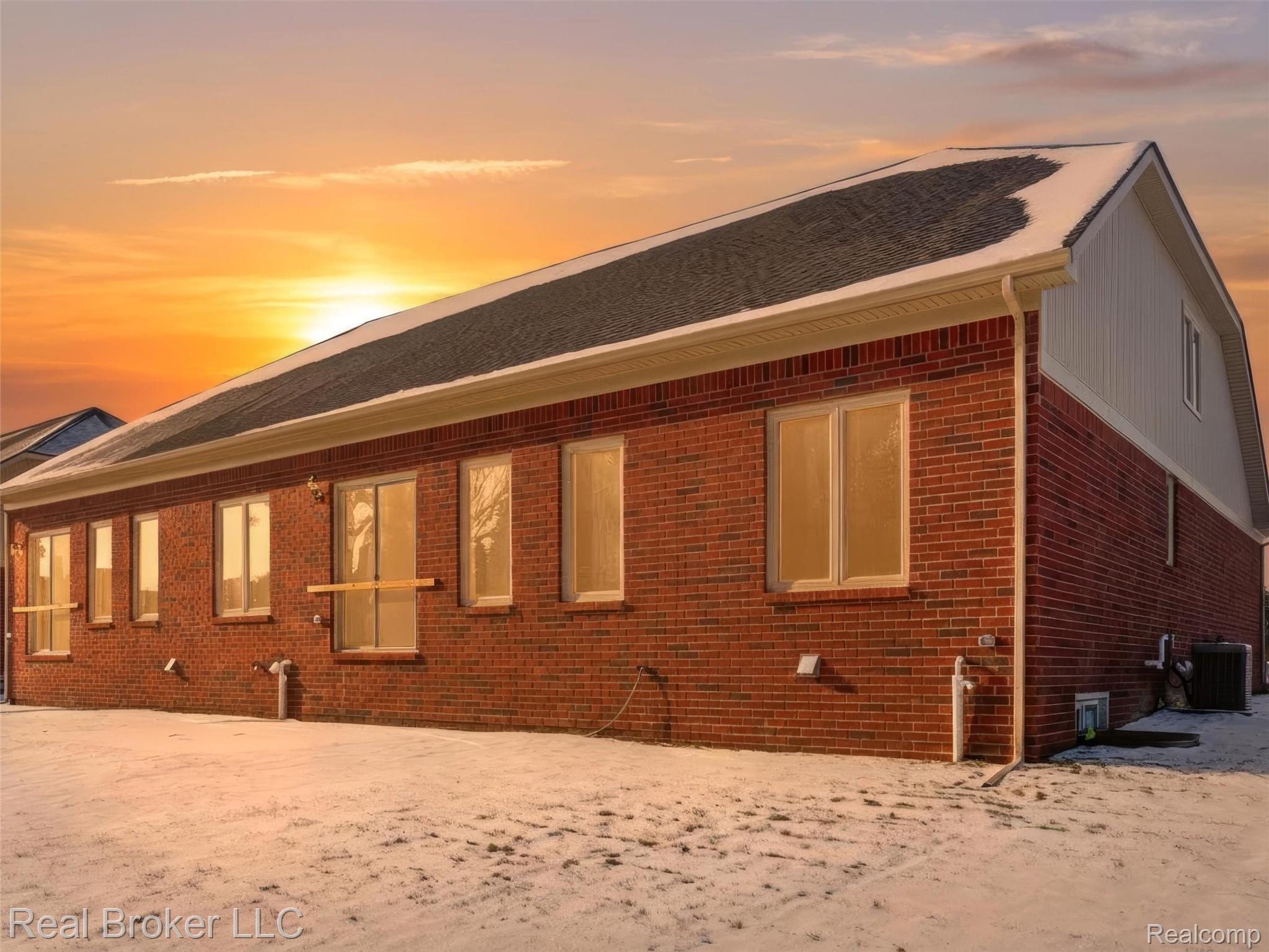 47124 Rosevillage Court