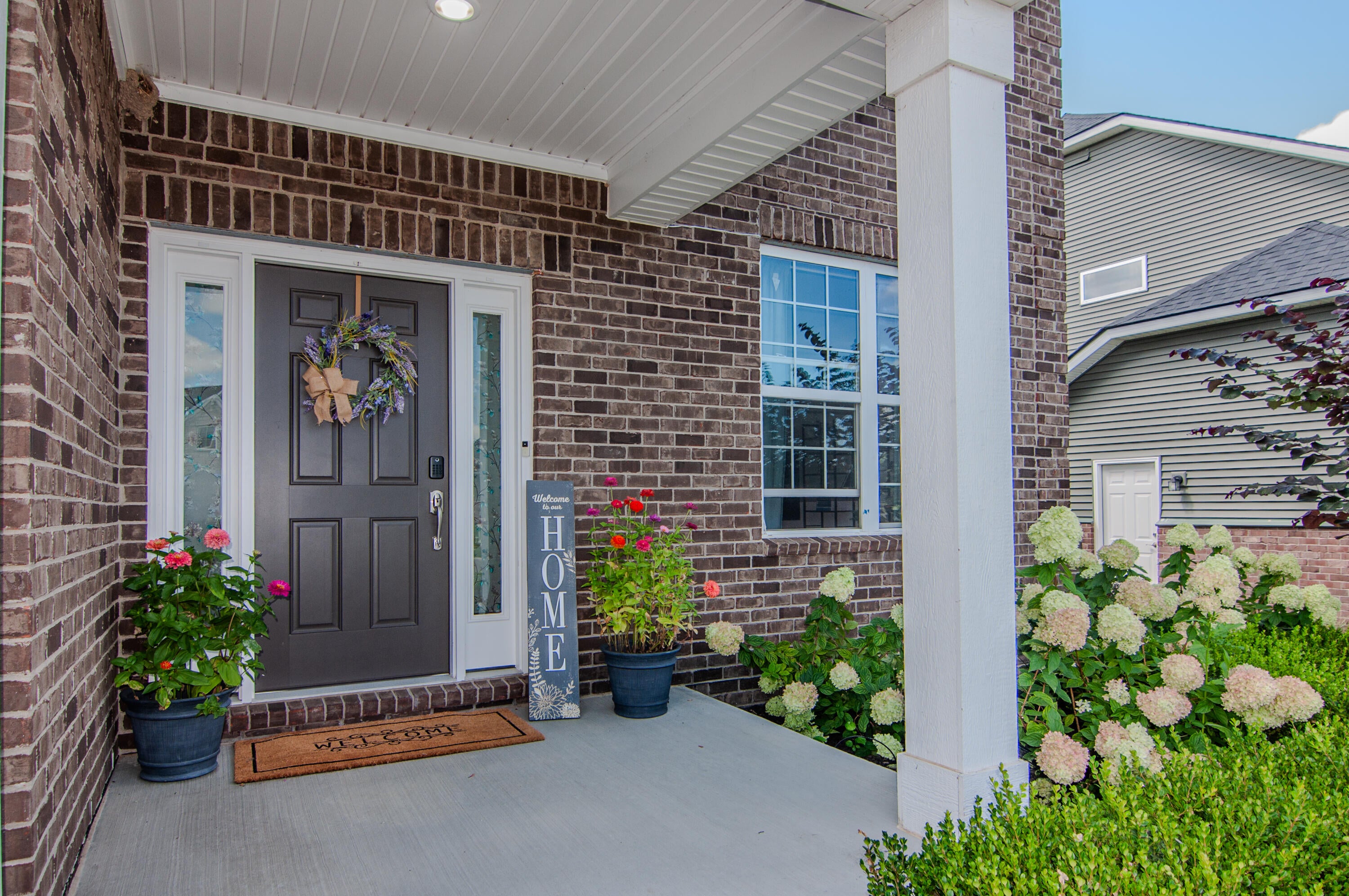 2574 Meadow Hills Drive