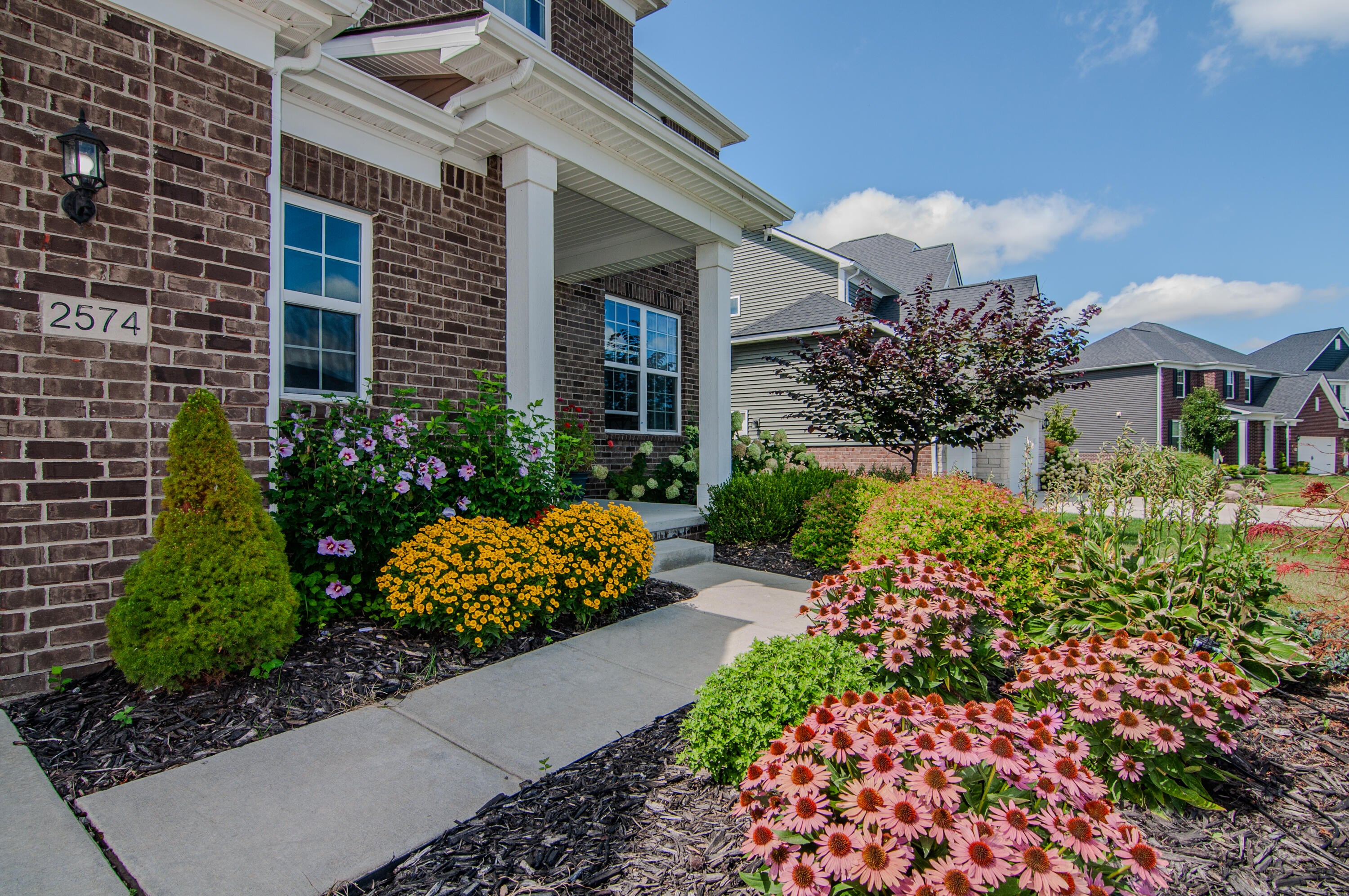 2574 Meadow Hills Drive