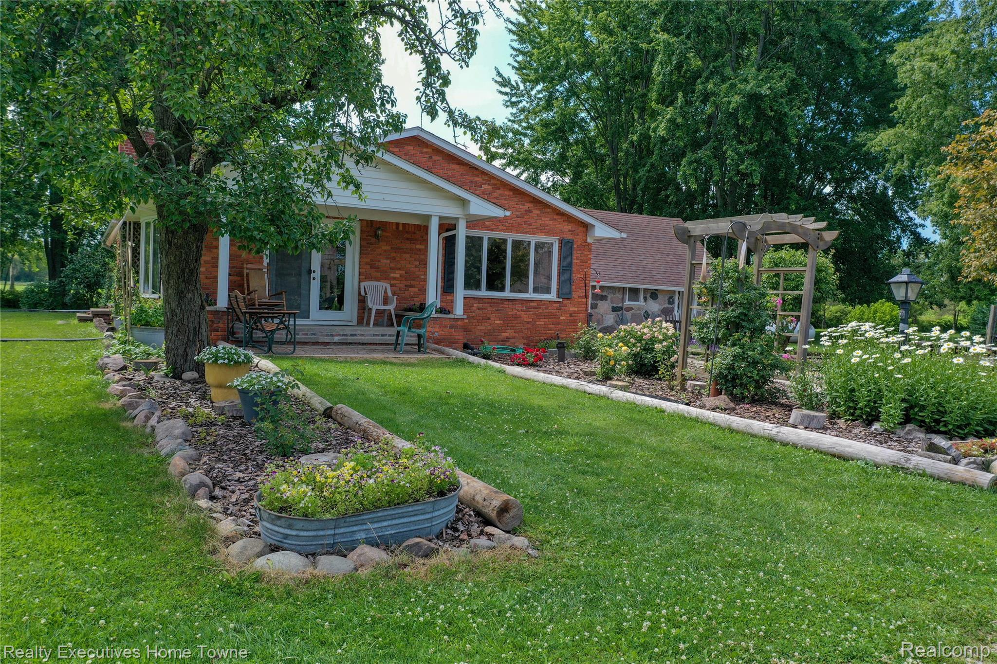 8728 Rynn Road