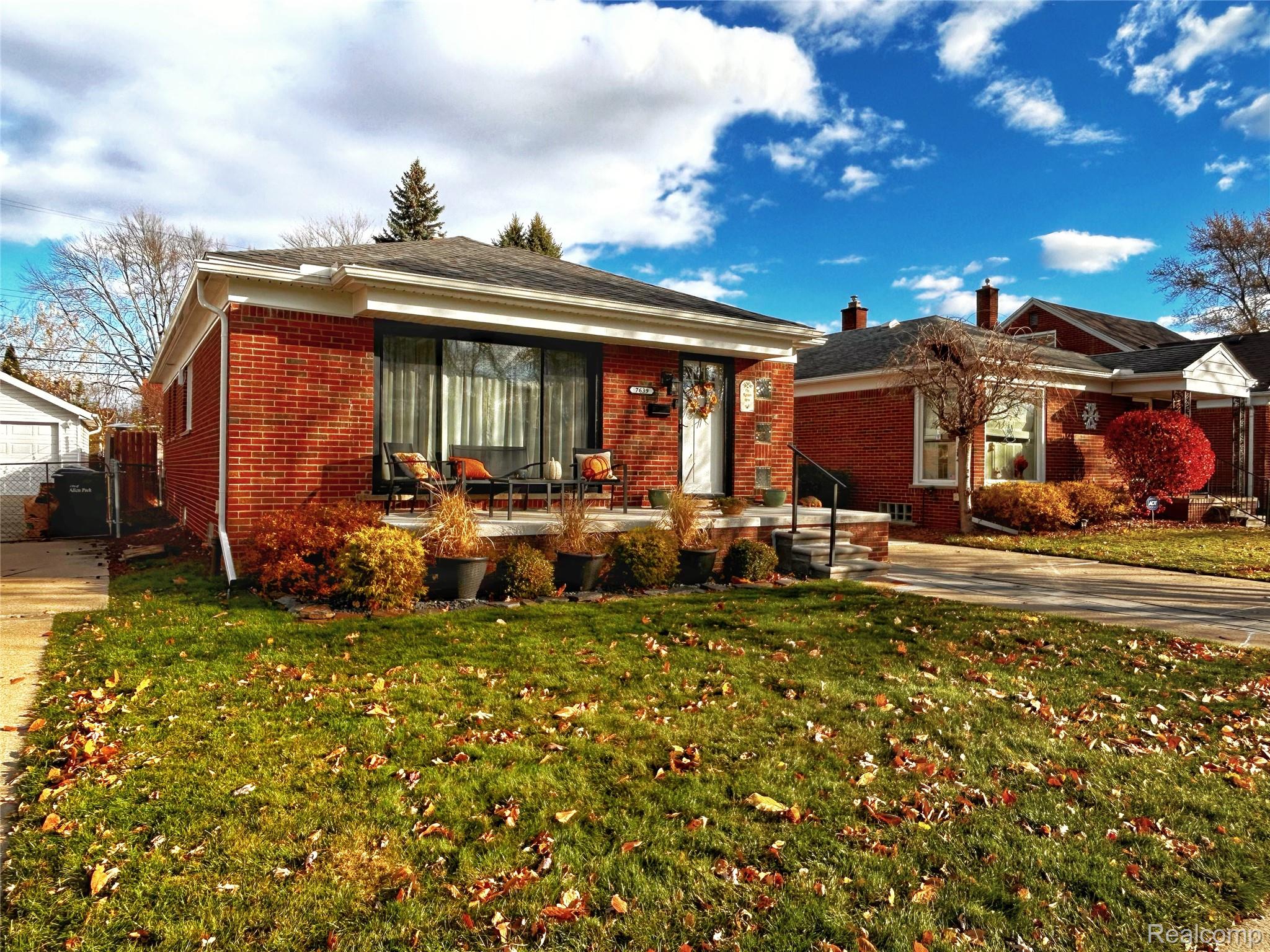 7639 Cortland Avenue