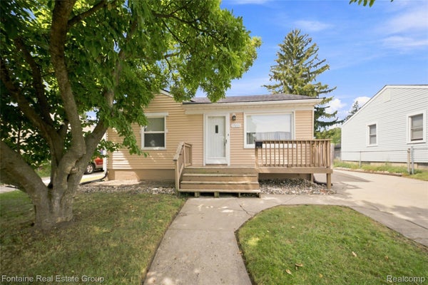 17231 BEECH DALY RD, REDFORD, MI 48240 - Image 64ed434a36cee0edc8ff8bc339898547/2563639536