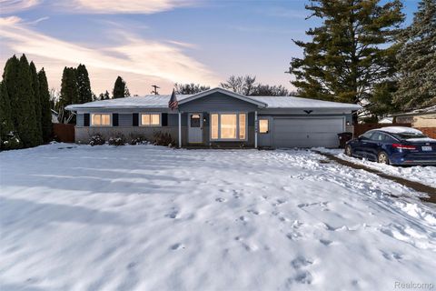 47349 Nita Drive Utica City MI 48317