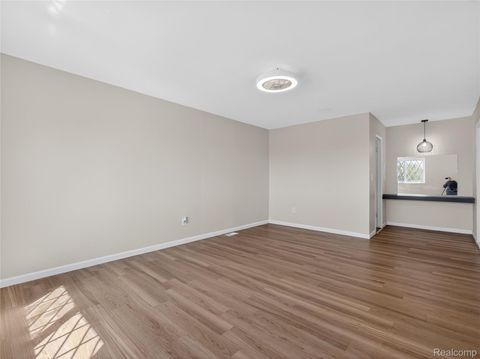 Tiny photo for 4667 Bloomfield Drive, Sterling Heights City, MI 48310 (MLS # 20261021367)