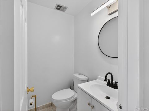 Tiny photo for 4667 Bloomfield Drive, Sterling Heights City, MI 48310 (MLS # 20261021367)